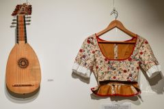 Costume-Maison-Du-Crieur-©Auxie-Boivin