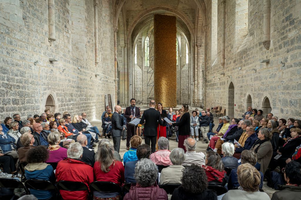 La Main Harmonique, Sortilège