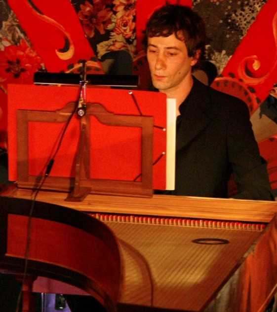 Yvan Garcia, clavecin (c) Jacques Combalbert